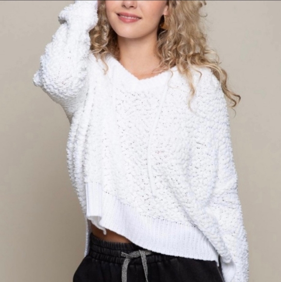 POL White Popcorn Hoodie Sweater - Picture 4 of 5